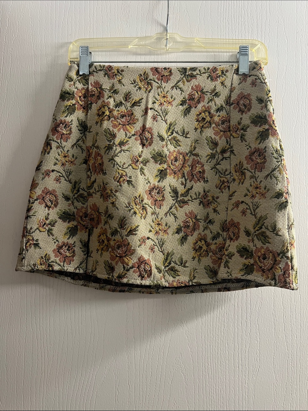 SHEIN Cream Mini Skirt with Pink and Green Floral Tapestry